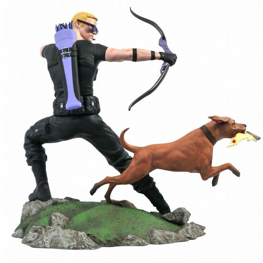 Hawkeye & Pizza Dog Statue (Comic Gallery) | 23cm Marvel Diamond Select