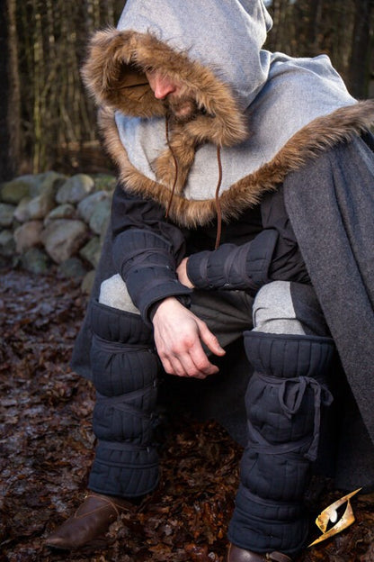 Epic Armoury Padded Bracers & Greaves Set - Wambuis Pantser - The Prop Shop