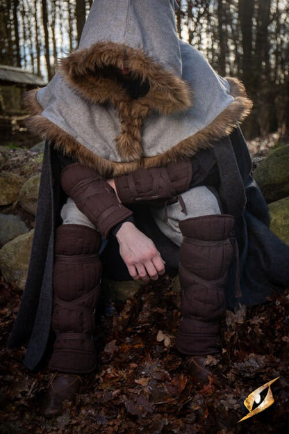 Epic Armoury Padded Bracers & Greaves Set - Wambuis Pantser - The Prop Shop