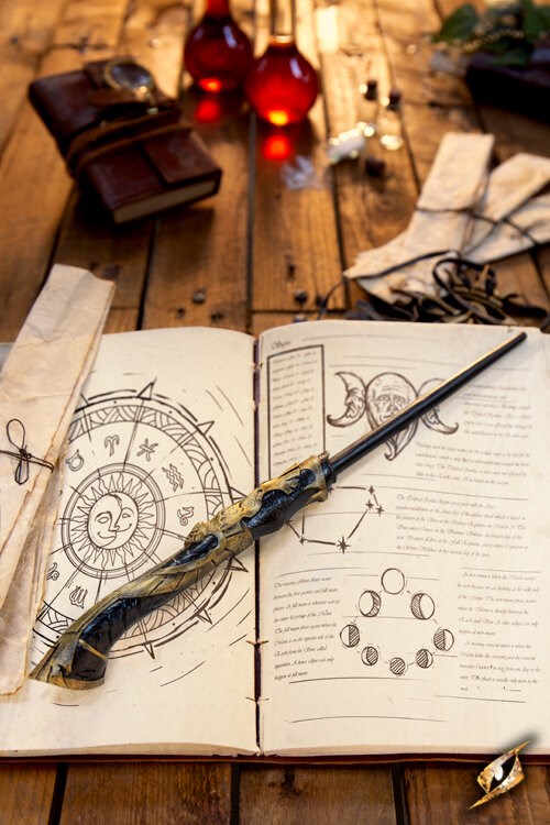 Epic Armoury Sendivogius Wand (34-35 cm) - Hout & Foam Hybride Toverstaf Zwart Epic Armoury