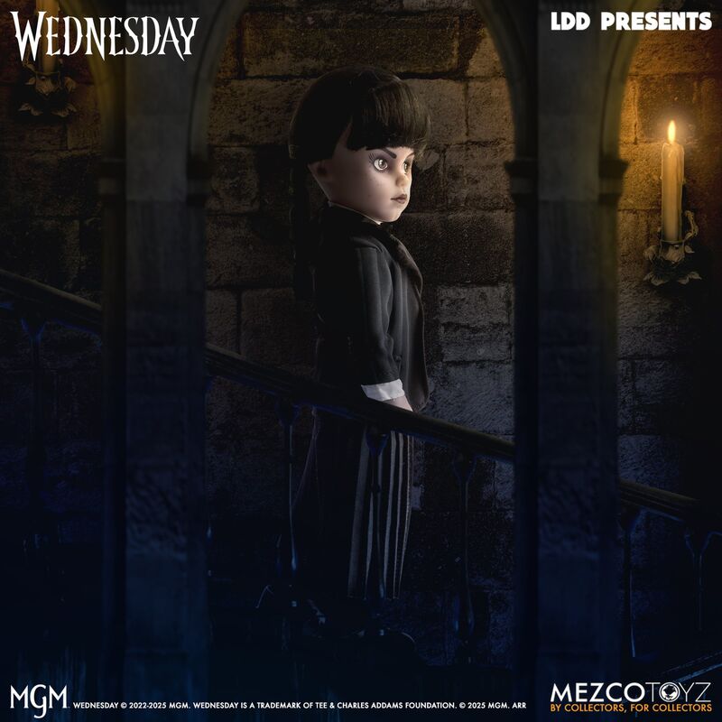 Wednesday Pop Nevermore Uniform | 25.5cm Collector's Doll Mezco Toyz